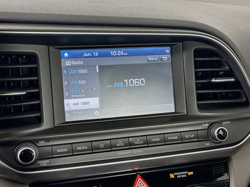 Used 2020 Hyundai Elantra Value Edition FWD image 19
