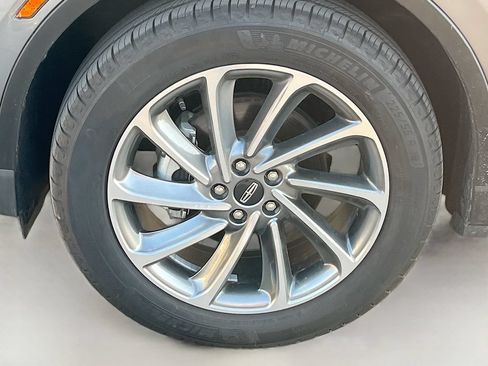 Used 2025 Lincoln Corsair AWD w/ Equipment Group 101A image 29