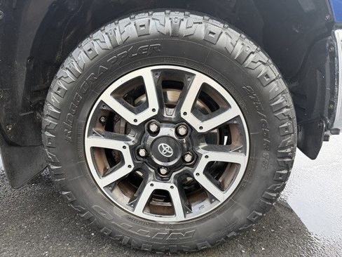 Used 2014 Toyota Tundra SR5 image 18