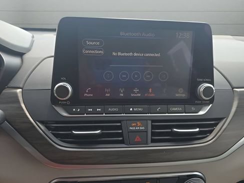 Certified 2025 Nissan Altima 2.5 SV FWD image 14