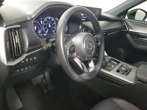 Certified 2025 MAZDA CX-70 Plug-In Hybrid w/ Premium Plus AWD/4WD image 21