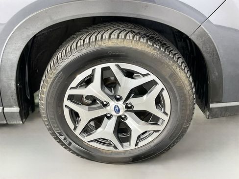 Used 2022 Subaru Forester Premium AWD/4WD image 39