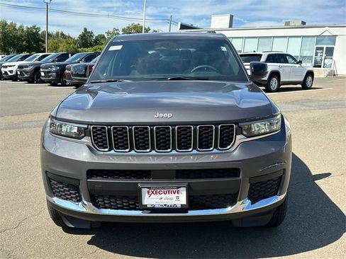 New 2025 Jeep Grand Cherokee L Laredo w/ Luxury Tech Group I image 6