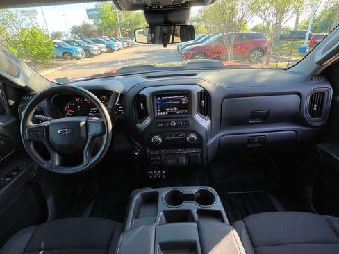 Used 2024 Chevrolet Silverado 1500 Custom Trail Boss w/ LPO, Dark Essentials Package image 11