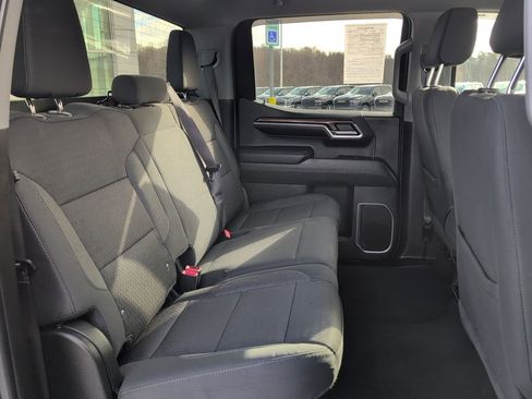 Used 2022 Chevrolet Silverado 1500 LT AWD/4WD image 16