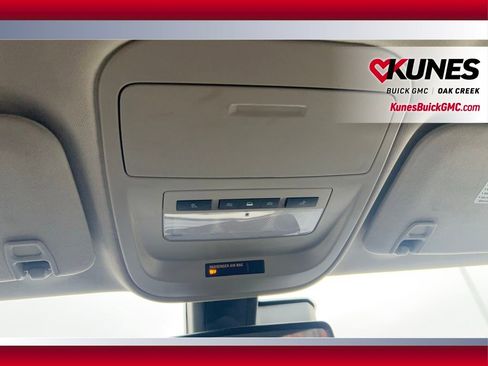 Used 2021 GMC Canyon Denali image 28