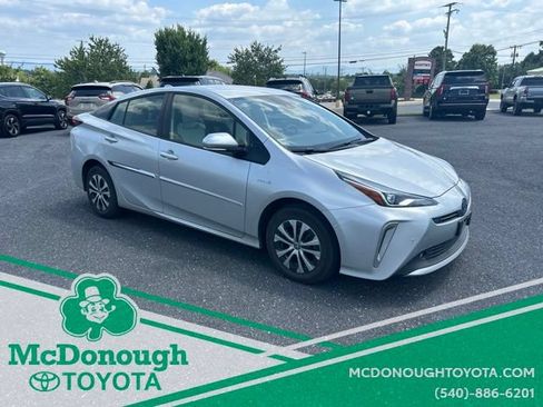 Used 2020 Toyota Prius XLE w/ Advanced Technology Package AWD/4WD image 5