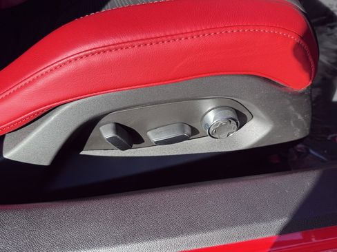 Used 2020 Chevrolet Corvette Stingray Premium Cpe w/ 3LT Preferred Equipment Group image 23