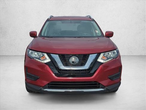 Used 2018 Nissan Rogue SV FWD image 2