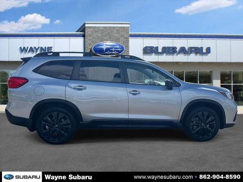 Used 2022 Subaru Ascent Onyx Edition image 5