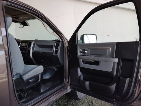 Used 2019 RAM 1500 Tradesman w/ Popular Equipment Group AWD/4WD image 10