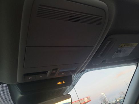 Used 2025 MAZDA MAZDA3 s image 40