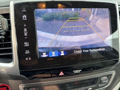 Used 2017 Honda Pilot EX image 15