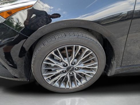 Used 2024 Kia Forte GT-Line w/ GT-Line Premium Package image 13