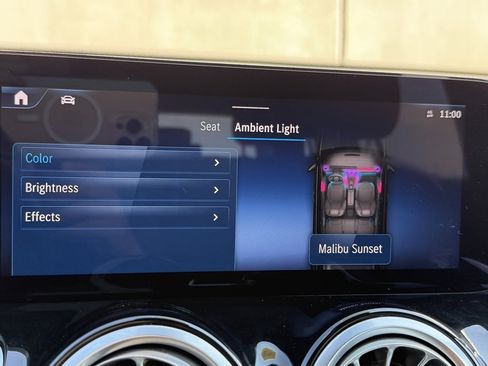 Used 2024 Mercedes-Benz GLB 250 image 14