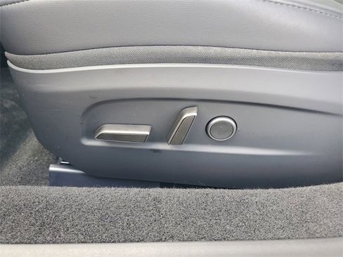 Used 2024 Tesla Model 3 Standard Range image 19