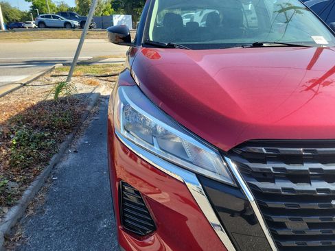 Used 2023 Nissan Kicks SV FWD image 7