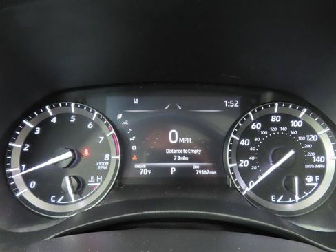 Used 2021 Toyota Highlander XSE FWD image 21