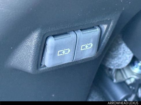 New 2026 Lexus UX 300h AWD image 28