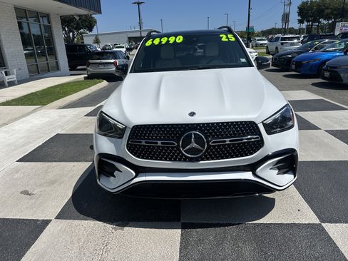 Used 2025 Mercedes-Benz GLE 450 4MATIC image 2