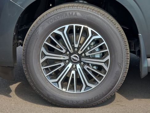 New 2025 Nissan Armada Platinum w/ Convenience Package image 27