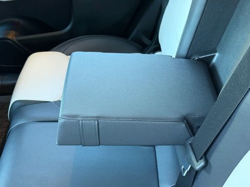 Certified 2021 Mercedes-Benz GLB 250 GLB 250 image 33