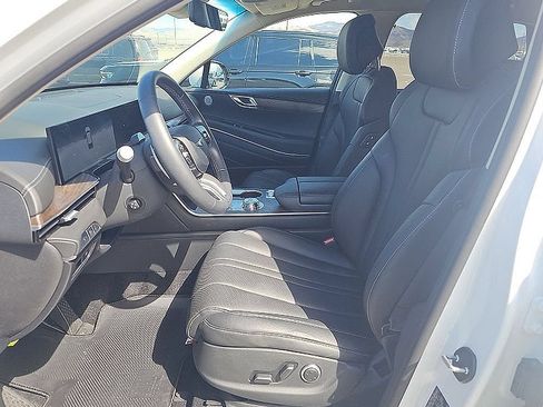 Used 2025 Genesis GV80 2.5T Select AWD/4WD image 7