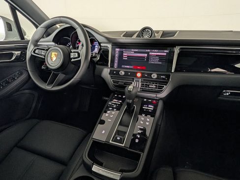 New 2026 Porsche Macan AWD/4WD image 22
