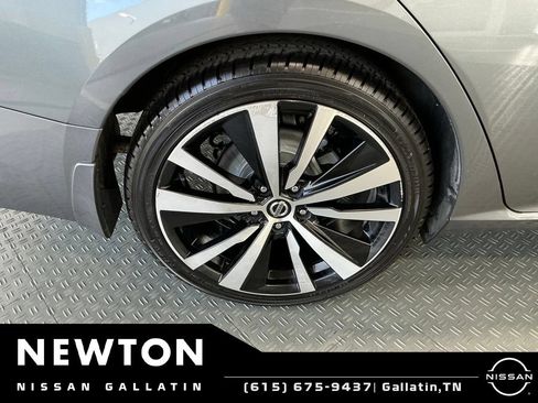 Used 2020 Nissan Altima 2.5 SR w/ Premium Package FWD image 40