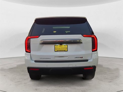 Used 2023 GMC Yukon AT4 image 4