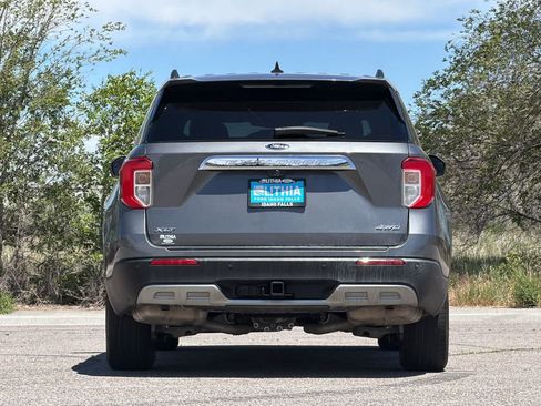 Certified 2023 Ford Explorer XLT w/ Equipment Group 202A AWD/4WD image 7
