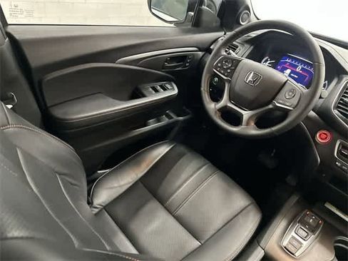 Certified 2023 Honda Passport TrailSport image 12