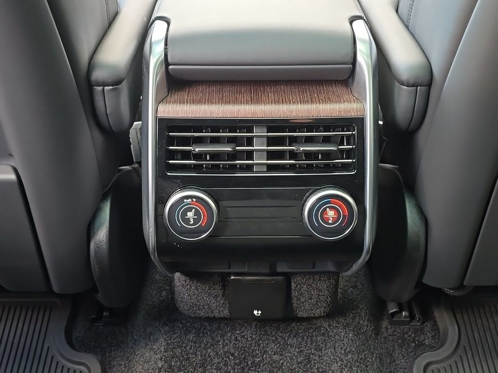 New 2025 Land Rover Range Rover SE AWD/4WD image 24