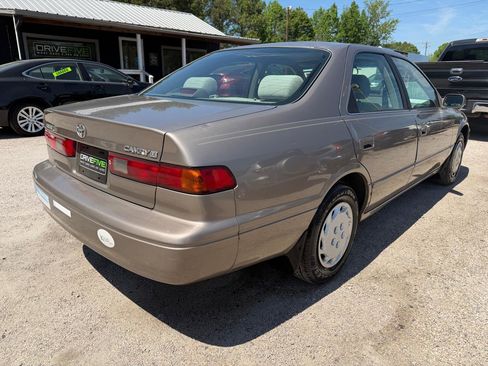 Used 1999 Toyota Camry CE image 3