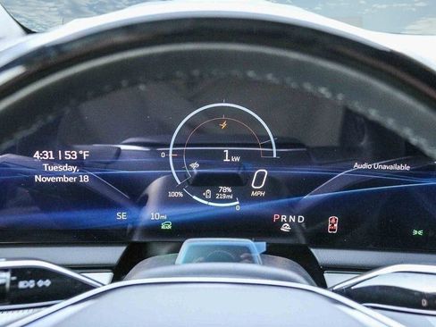 Used 2026 Cadillac Optiq Luxury 2 image 7