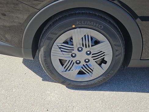 New 2026 Kia K4 LX image 5