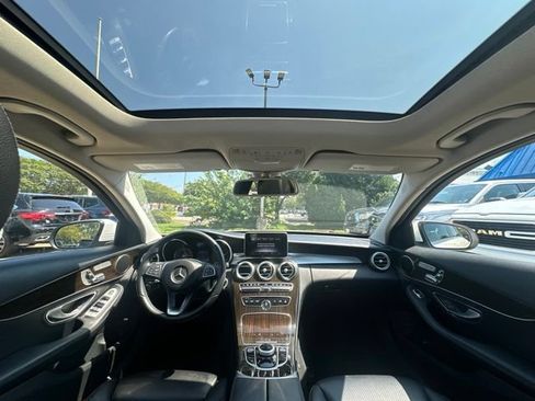 Used 2018 Mercedes-Benz C 300 4MATIC Sedan image 13