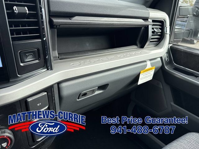 New 2026 Ford F250 XLT w/ XLT Premium Package AWD/4WD image 26