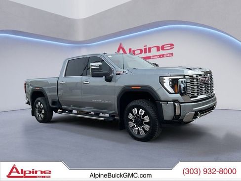 Used 2025 GMC Sierra 3500 Denali w/ Denali Reserve Package image 7