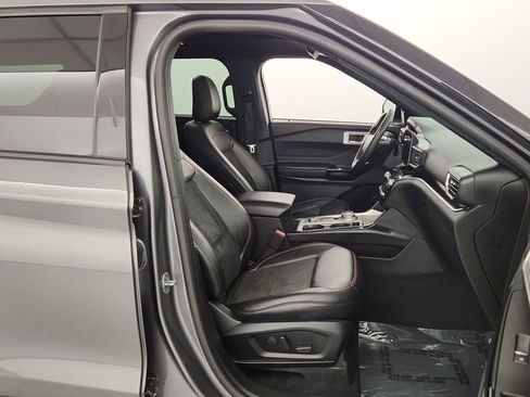 Used 2022 Ford Explorer ST-Line w/ Class IV Trailer Tow Package image 34