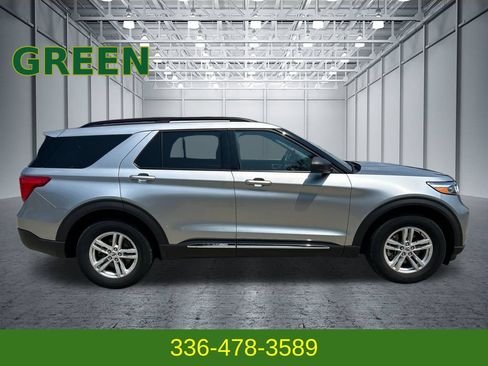 Used 2022 Ford Explorer XLT w/ Equipment Group 202A AWD/4WD image 6