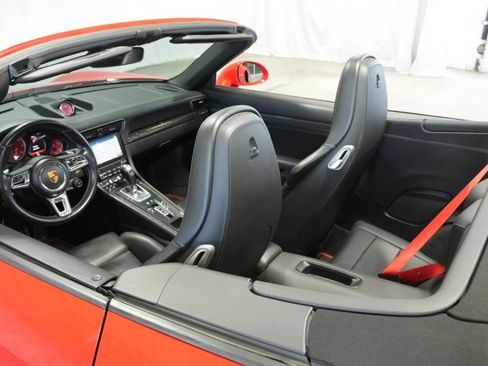 Used 2019 Porsche 911 Turbo image 45