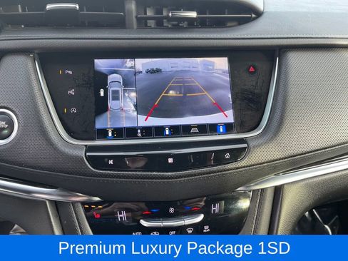 Used 2021 Cadillac XT5 Premium Luxury image 14