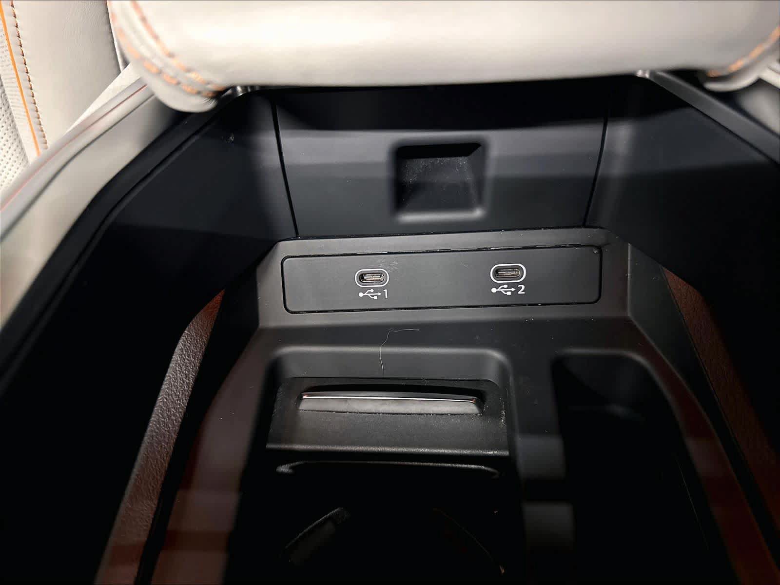 Used 2024 Audi Q8 e-tron Premium Plus AWD/4WD image 33