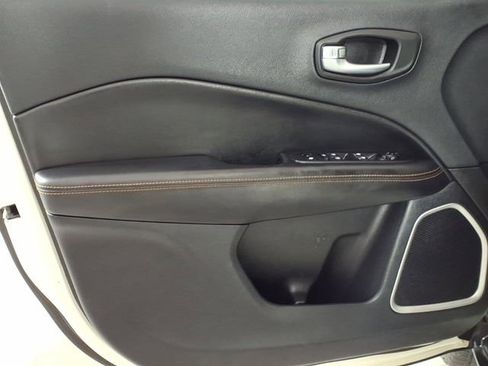 Used 2019 Jeep Compass Limited AWD/4WD image 13