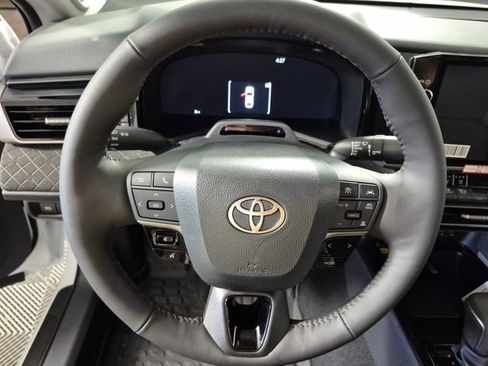 New 2026 Toyota Camry XLE AWD/4WD image 11