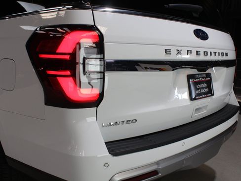 Used 2023 Ford Expedition Max Limited AWD/4WD image 10