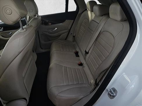 Used 2016 Mercedes-Benz GLC 300 image 13