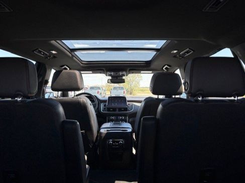 Used 2023 GMC Yukon AT4 w/ Technology Package image 14