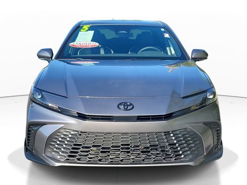 Certified 2025 Toyota Camry SE FWD image 2